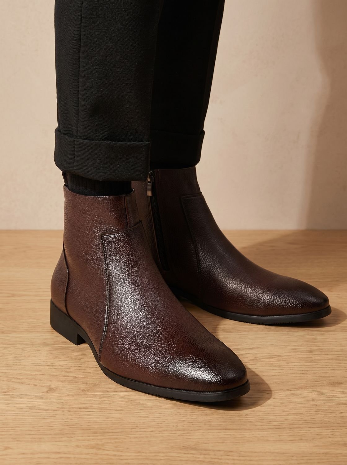 Men's Side-Zip Ankle Boots with Pointed Toe - view 6