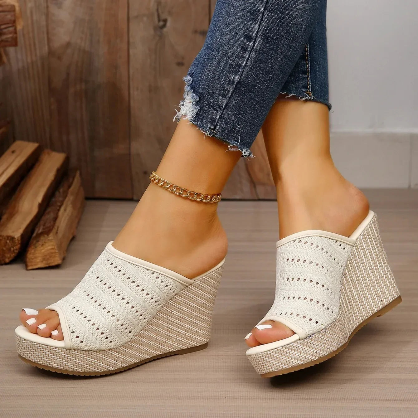 women's knit platform wedge sandals - sole view