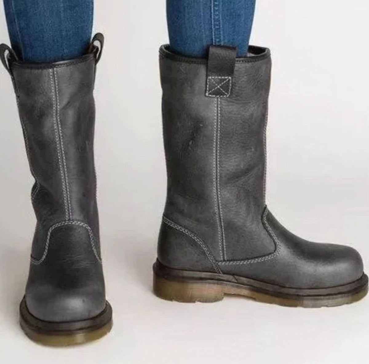 Women's Lined Round-Toe Pull-On Leather Boots - view 3
