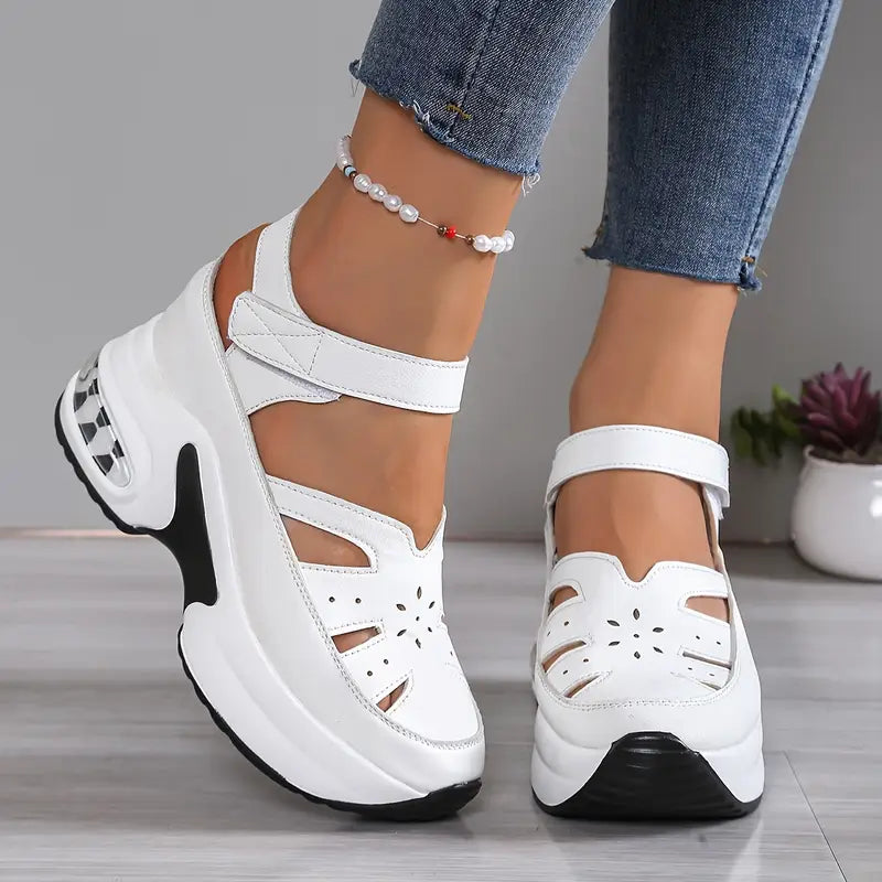 Detail view women's orthopedic shoes wide toe box natural movement