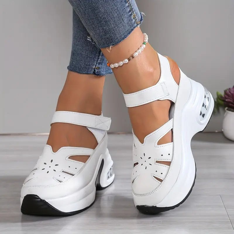 Women's wide toe orthopedic comfort shoes in white arch support sole