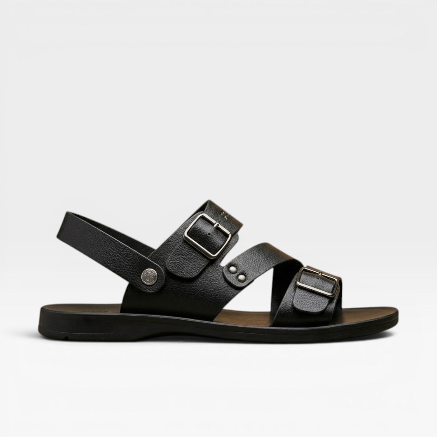 Men's adjustable buckle leather sandals in black holiday casual