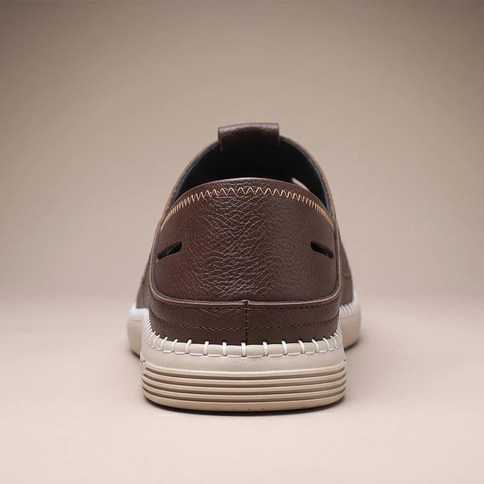 Men's leather fisherman sandals non-slip sole - bottom view