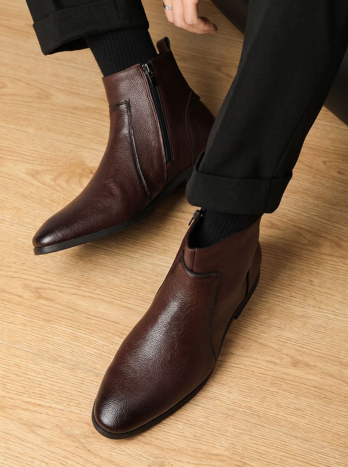 Men's Side-Zip Ankle Boots with Pointed Toe - view 3