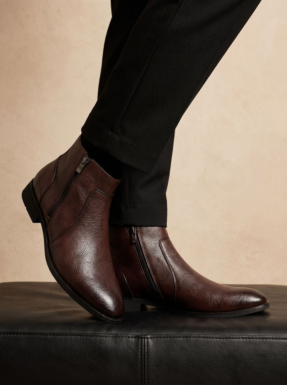 Men's Side-Zip Ankle Boots with Pointed Toe - view 4