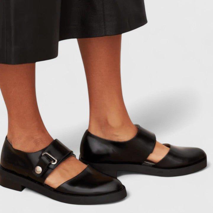 women's chunky sole Mary Jane buckle shoes - side view