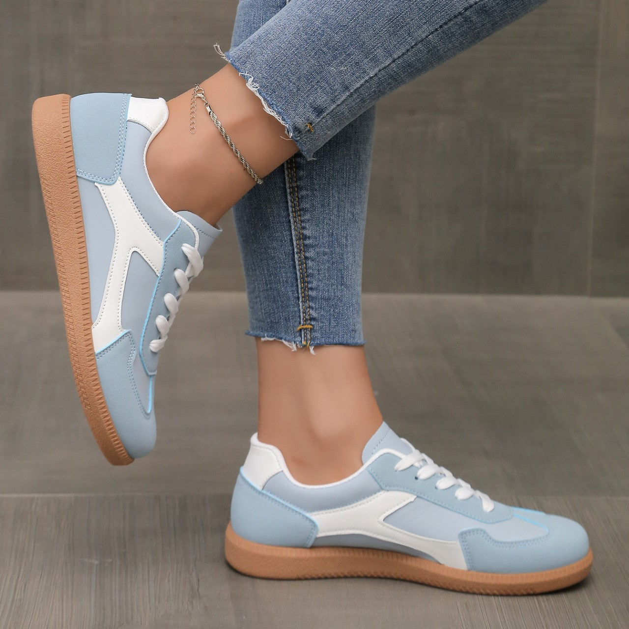 women's lightweight orthopaedic trainers with cushioned insole - back view