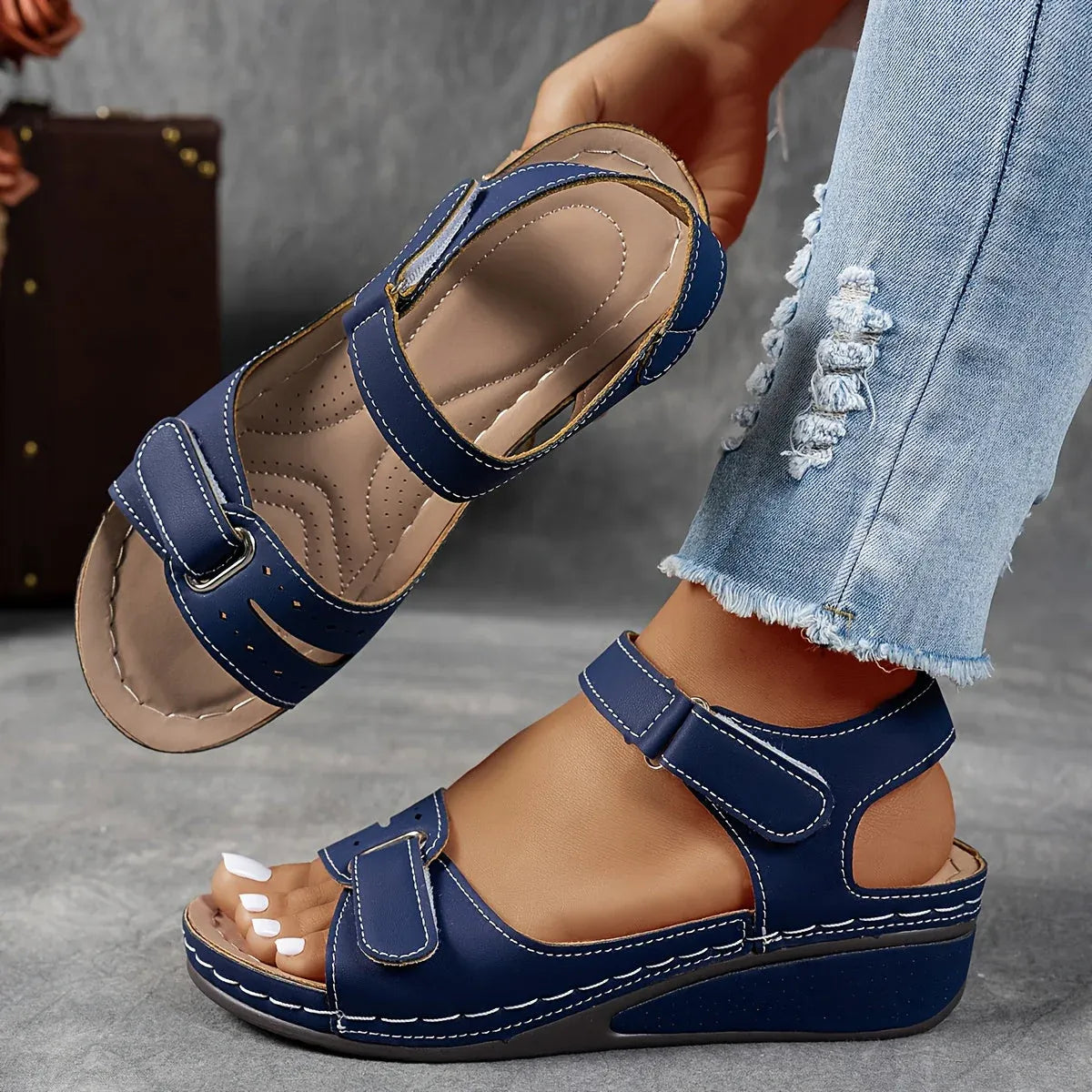 Women's orthopedic strap sandals in white summer occasion wear
