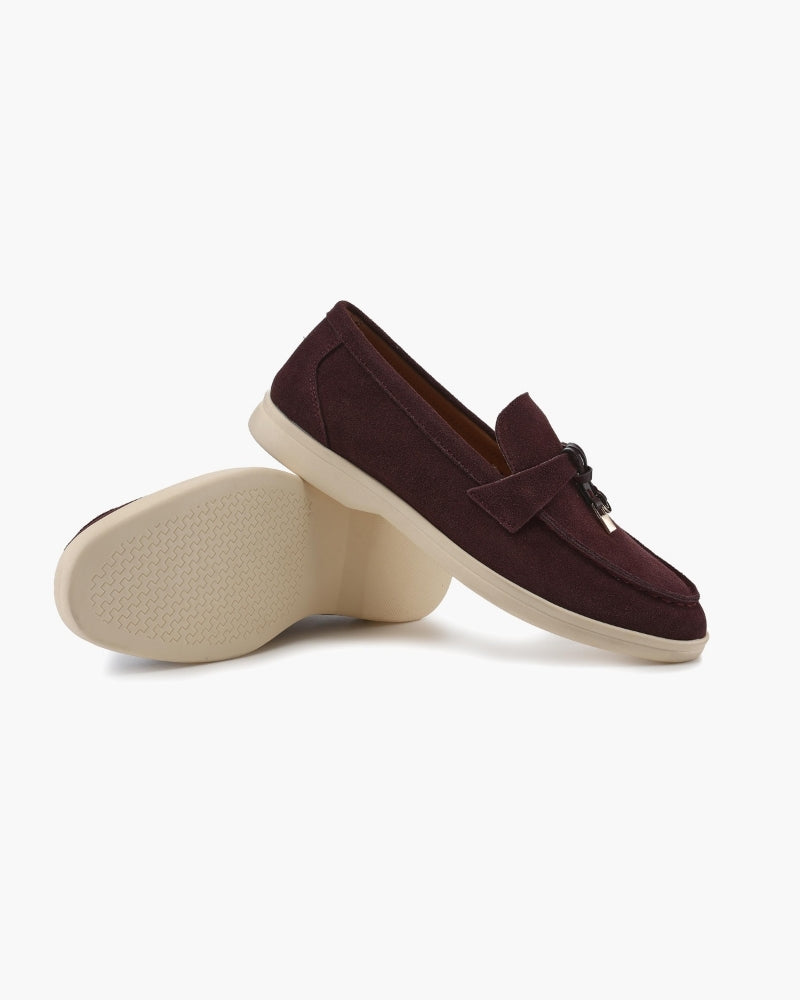 Women's suede loafers - toe detail
